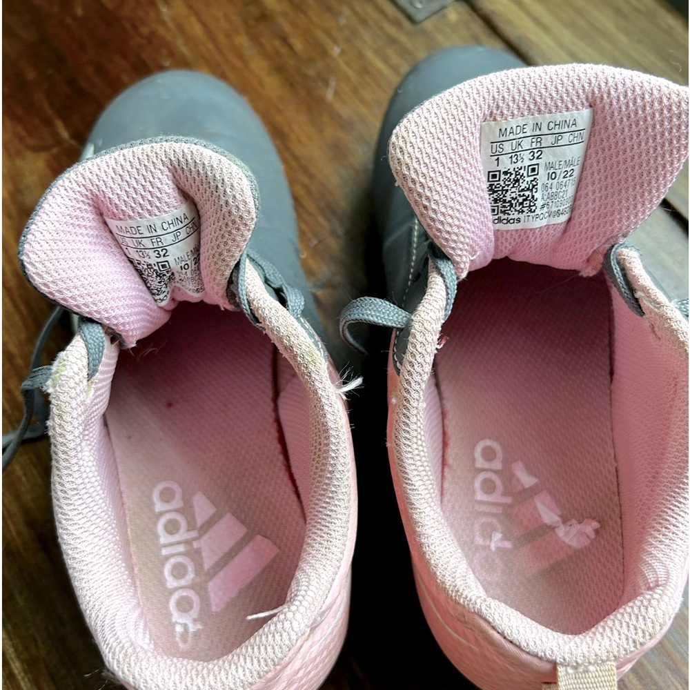 Children’s cleats - Picture 5 of 7